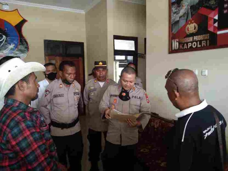 Aktivis Bekuk Desak Kapolres Lembata Mengundurkan Diri