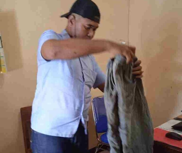 Kuasa Hukum Serahkan Barang Bukti Pengeroyokan ODGJ di Lembata