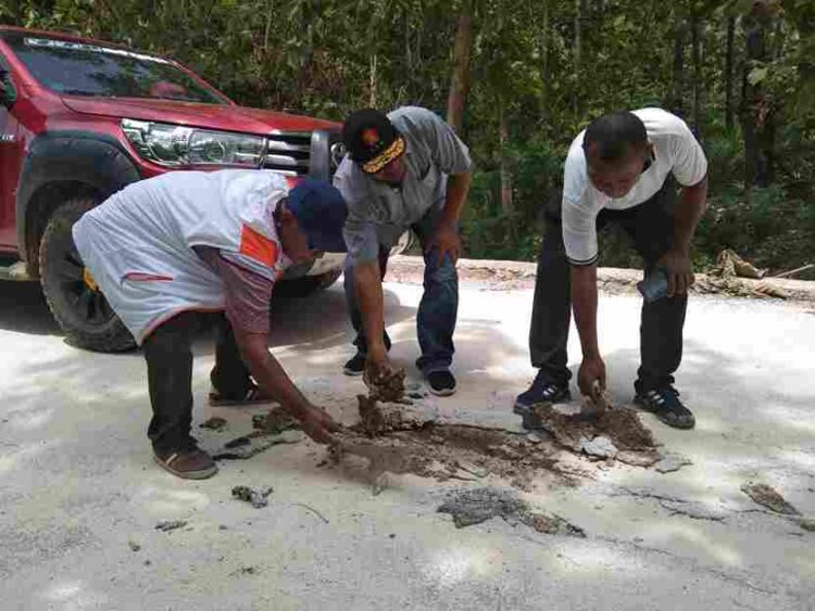 DPRD Lembata Rekomendasi Bongkar Proyek Jalan di Kedang, PPK Siap Tindaklanjuti