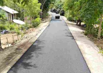 Proyek Jalan PEN Lusikawak-Kalikasa Mulai Di Hotmix, Warga Senang dan Minta Kontraktor Jaga Kualitas