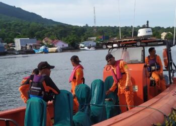 Tim SAR Maumere Terjunkan 18 Personel Amankan Prosesi Semana Santa Larantuka