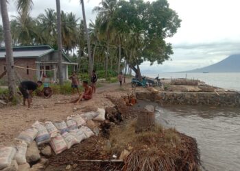 Abrasi Pantai di SGB Bungsu, Akses Masuk Ke Pemukiman Warga Putus, Pemeritah Kelurahan Tak Berdaya