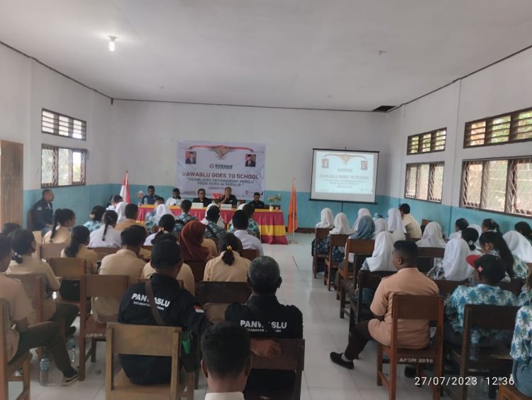 Menjelang Pemilu 2024, Bawaslu Lembata Goes To School, Menyasar Anak Sekolah