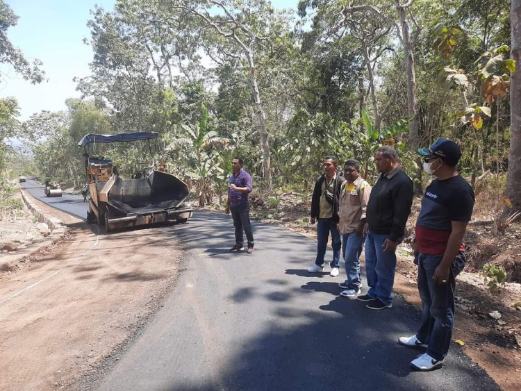 Proyek PEN Lamalewar-Boto Rampung, Kontraktor Jamin Tahan Lama