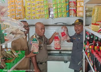 Gelar Operasi Pasar, Pemerintah Larang Pasokan Ayam Beku dari Luar Masuk Ke Lembata