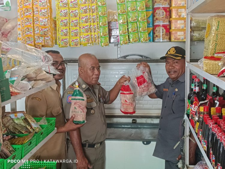 Gelar Operasi Pasar, Pemerintah Larang Pasokan Ayam Beku dari Luar Masuk Ke Lembata