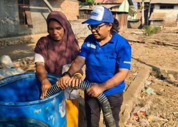 Kekeringan Melanda Lembata, Plan Indonesia Salurkan 1,4 Juta Liter Air Bersih