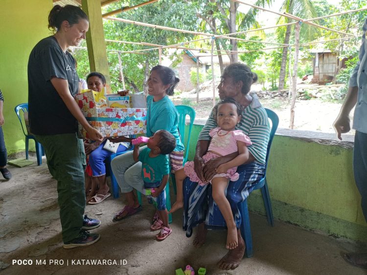 Kerja Kolektif Berantas Stunting, PT Cendana Indopearls Salurkan Sembako di Nagawutung