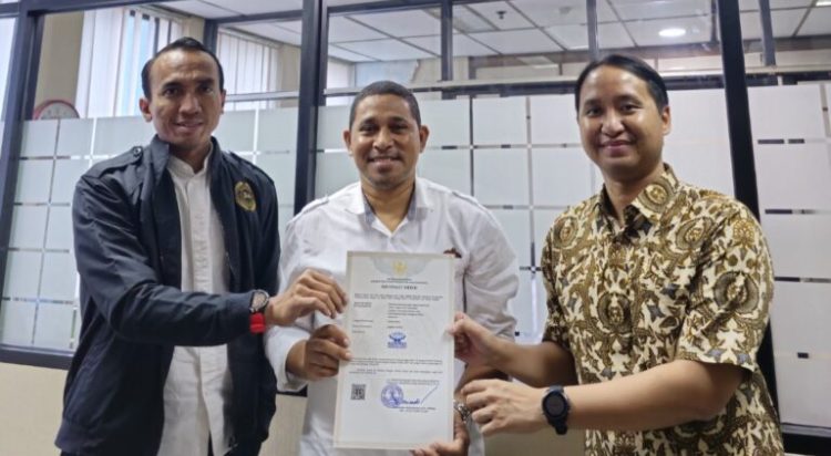 Terima Sertifikat HAKI dari Kemenkumham, Kasmir Sebut KSP Swasti Sari Layak Diakui Negara