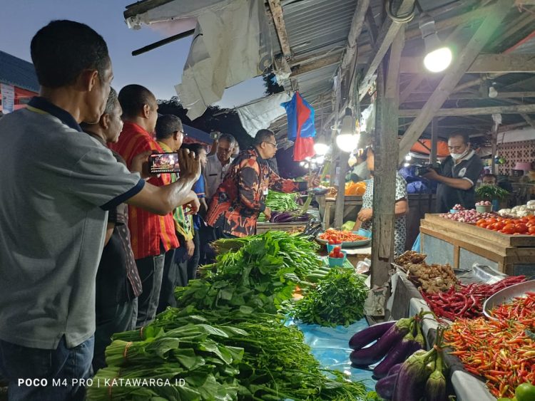 Bank NTT Cabang Lewoleba Motori Pembayaran Retribusi Non Tunai, Menyasar Ruang Publik Pemerintah
