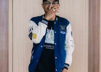 Bukan Dokter Politik