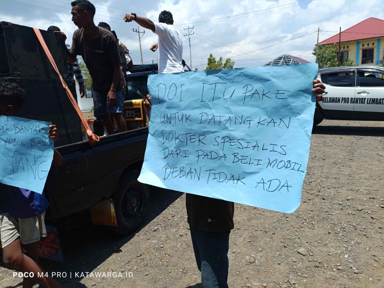 Aliansi GATALKA Demo DPRD, Sebut; Lebih Adil Uang 1.5 Miliar Dipakai Untuk Datangkan Dokter Kandungan