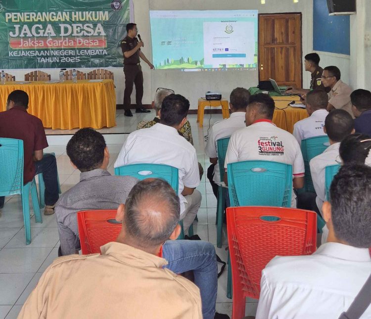 Kejari Lembata Gelar Penerangan Hukum dan Sosialisasi Aplikasi Jaga Desa Untuk Seluruh Kades