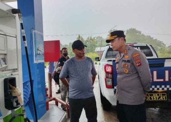 Kapolres Lembata Eka Putra Akan Tertibkan Kendaraan Tanpa Surat yang Isi BBM Subsidi