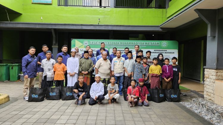 Semangat Berbagi Ramadhan, YBM PLN UIP Nusra Salurkan Bantuan kepada Mustahik di Sekitar Wilayah Kerja