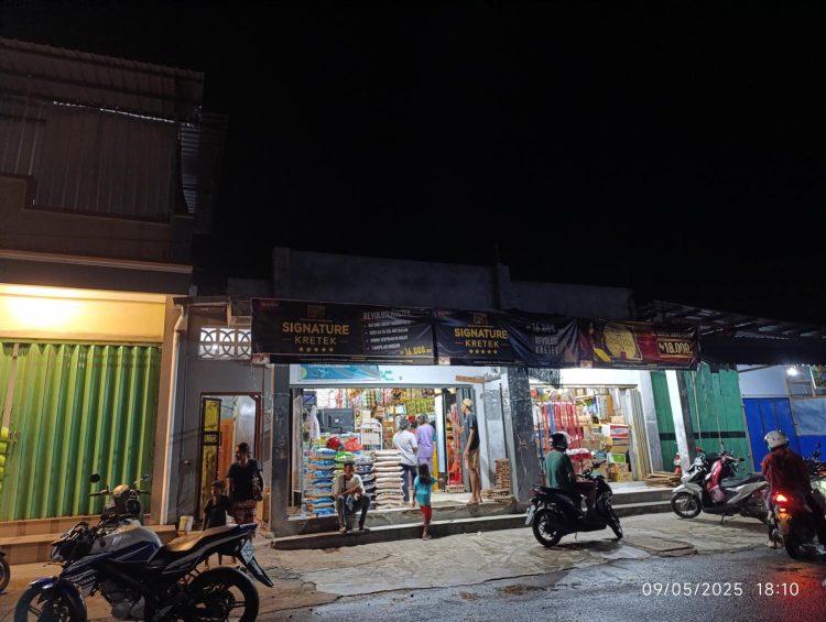 BREAKING NEWS -Toko Rukun Jaya di Lembata Ketahuan Jual Rokok Ilegal, Bisnis ini Sudah Lama