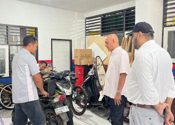 Sheffield Education Group Australia Lirik Bengkel Konversi Kendaraan Listrik SMKN 3 Mataram