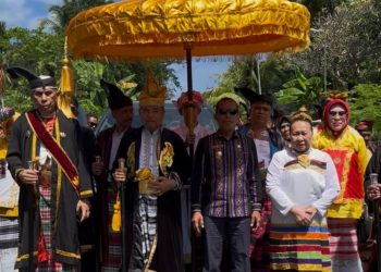 Kunjungan Sultan Buton ke Lembata Picu Spekulasi Publik: Ada Agenda Politik di Baliknya?