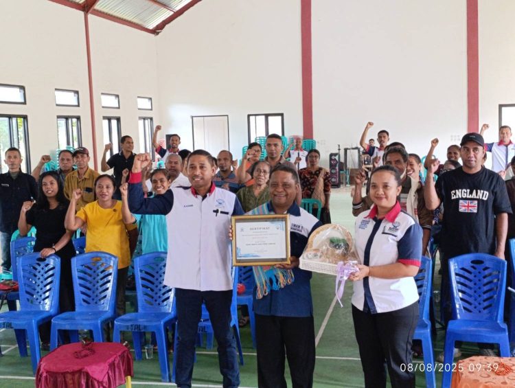 Pinjam Besar Bayar Lancar, Rofinus Rehe Jadi Ikon Literasi Keuangan Kopdit Swasti Sari Lembata