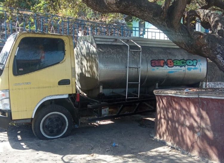 Mobil Tangki Air BUMDES Bungamuda Mangkrak, Uang Operasional Diduga Ludes Di Korupsi Aparat Desa