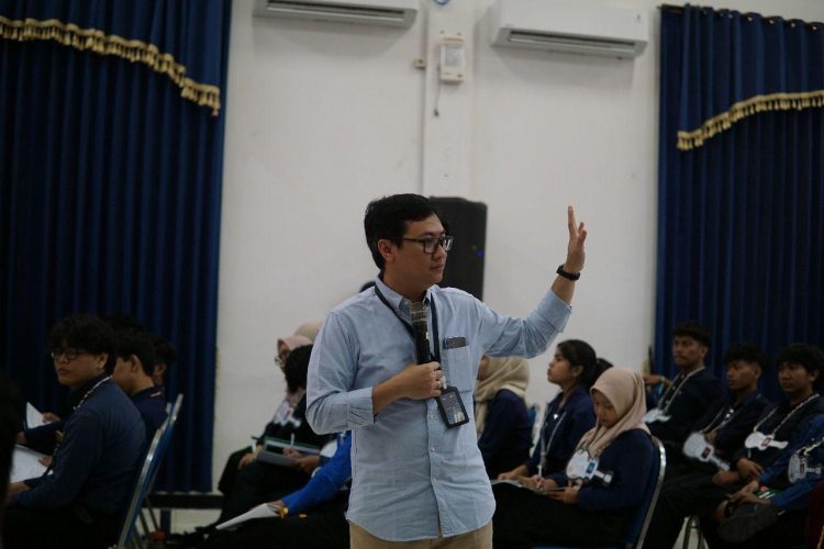 PLN UIP Nusra Edukasi Mahasiswa Narotama, Dorong Jadi Agen Keselamatan Listrik