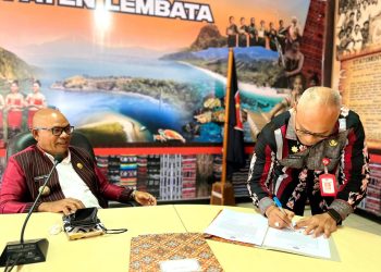 Bupati Lembata Teken Pakta Integritas Penyelesaian PAD 2025