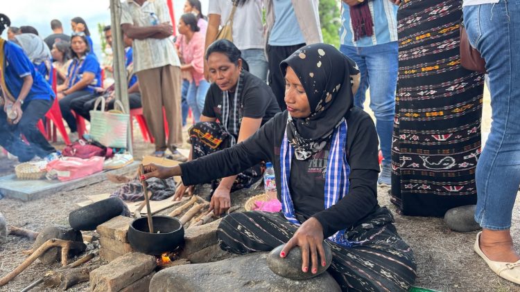 Inawae, Wato dan Wata