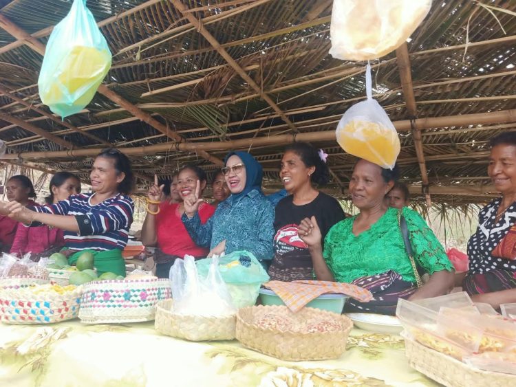 Staf Ahli PKK Nurmila Nasir Dukung Produk UMKM Pekka Ke Pasaran Luar Lembata