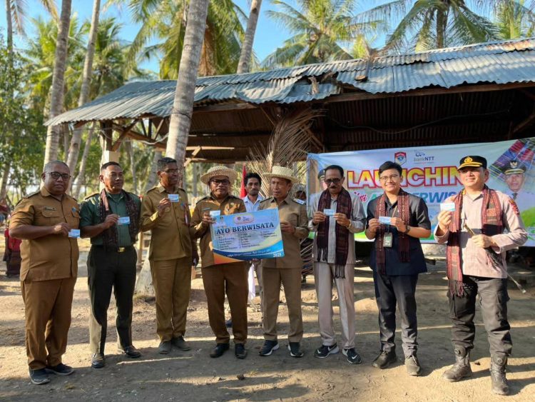 Bupati Lembata Launching Kartu Ayo Wisata