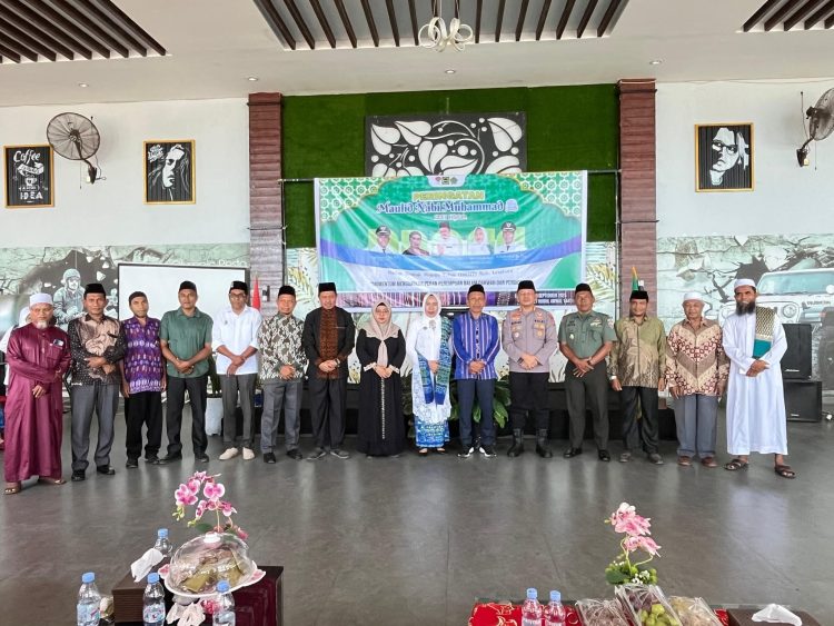 Wabup Lembata Hadiri Hari Raya Maulud Nabi Muhammad SAW 1447 H