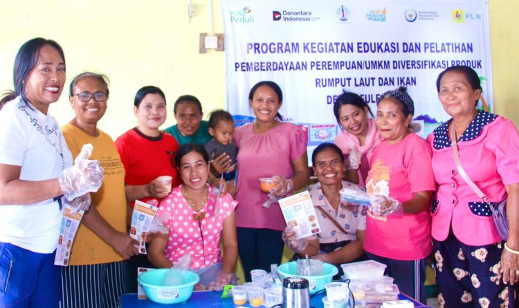 PLN UIP Nusra Berdayakan Perempuan Pesisir Lifuleo Lewat Program Desa Eco-Bahari