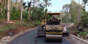Laju Proyek Jalan Adonara Tak Melambat, Hotmix Sudah 7,2 Kilometer