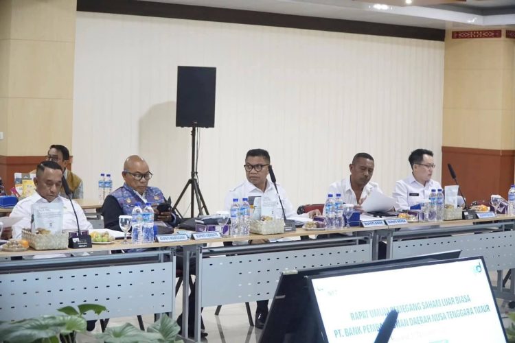 Bank NTT Tetapkan Direksi Baru, Gubernur Melki Dorong Transformasi, Bupati Lembata Tagih Kinerja Kredit Produktif