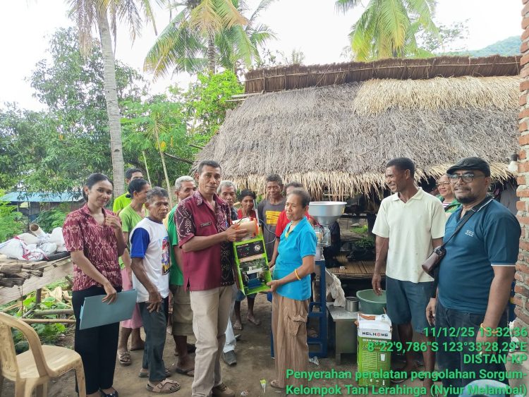 Dorong Diversifikasi Pangan, Distan Lembata Salurkan Bantuan Mesin Untuk Kelompok Tani