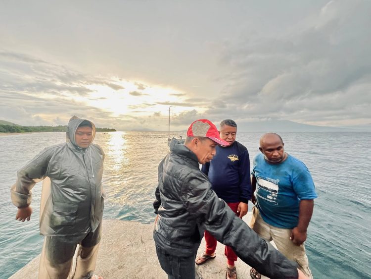 Wabup Lembata Pimpin Langkah Responsif Atasi Kerusakan Dermaga Feri Waijarang