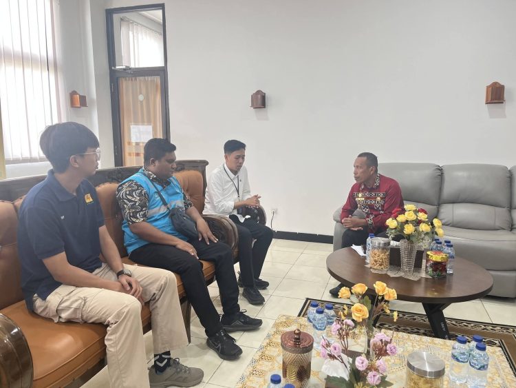 PLN ULP Lembata Temui Wabup Nasir, Gulirkan Terang Berkah Ramadhan dan Pasar Murah 1.200 Paket