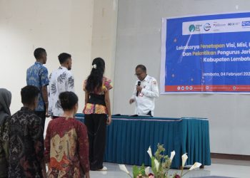 Pelantikan Pengurus Jaringan Muro Kabupaten Lembata, Kolaborasi Konservasi Laut Berbasis Adat dengan Peran Sentral Kaum Muda