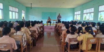 Stlantas Polres Lembata Edukasi Tertib Lalu Lintas di SMAN 1 Nagawutung