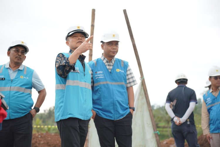 Semangat Pancasila dalam Pembangunan, Rizki Aftarianto Serahkan Estafet Kepemimpinan PLN UIP Nusra kepada RDW Manurung
