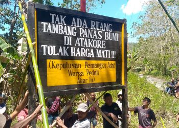 Warga Atakore Pasang Tiga Papan Tolak Proyek Geothermal Atadei