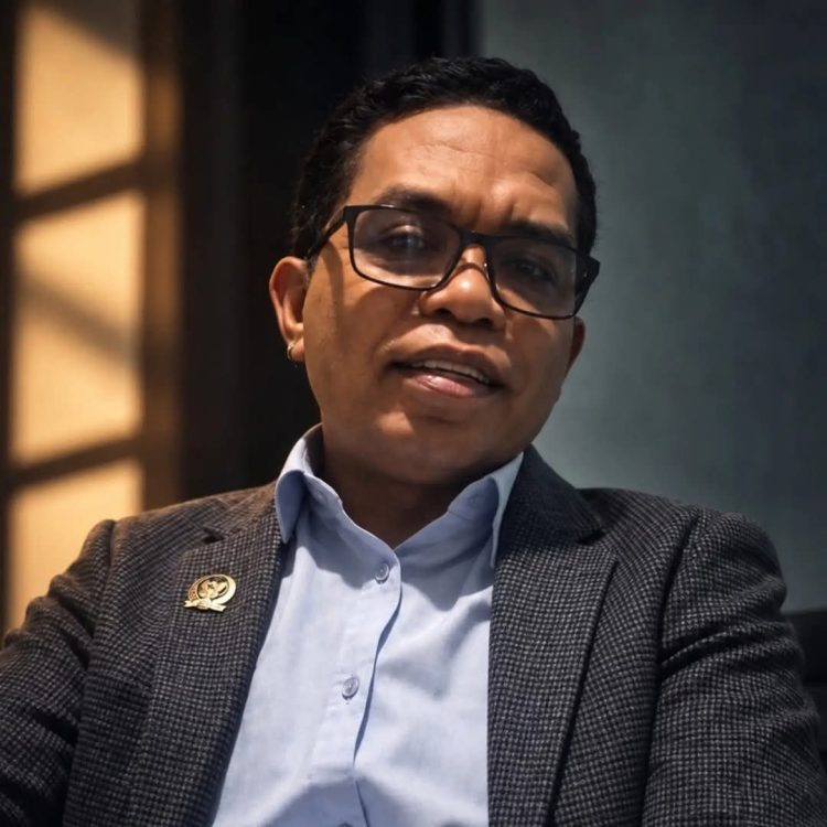 Alex Atawolo Bantah Golkar Lembata Catut NIK Rafael Ama Raya
